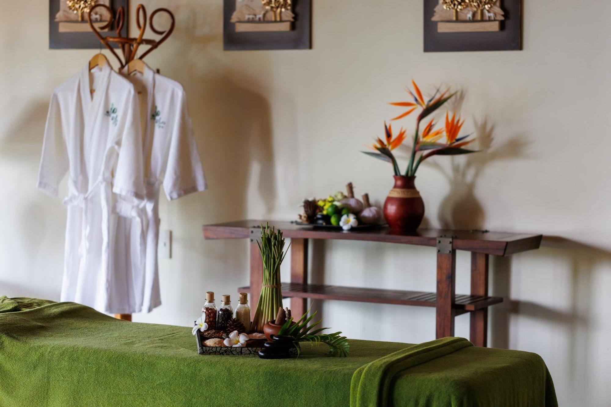 Diamond Bay Resort & Spa Nha Trang Buitenkant foto