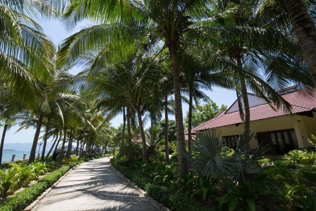 Diamond Bay Resort & Spa Nha Trang Buitenkant foto